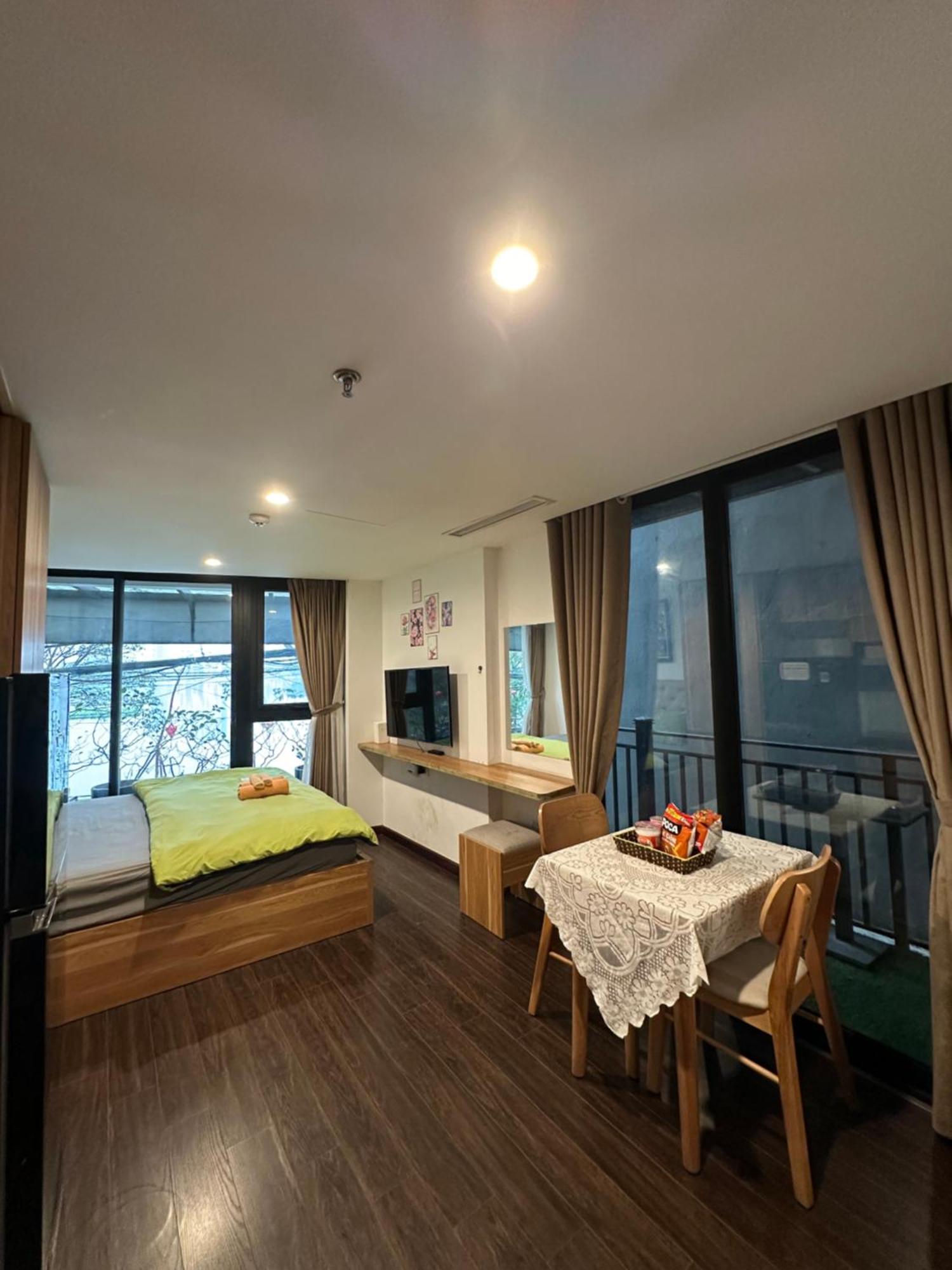 Windy Lakeview Studio Ha Noi Ханой Экстерьер фото
