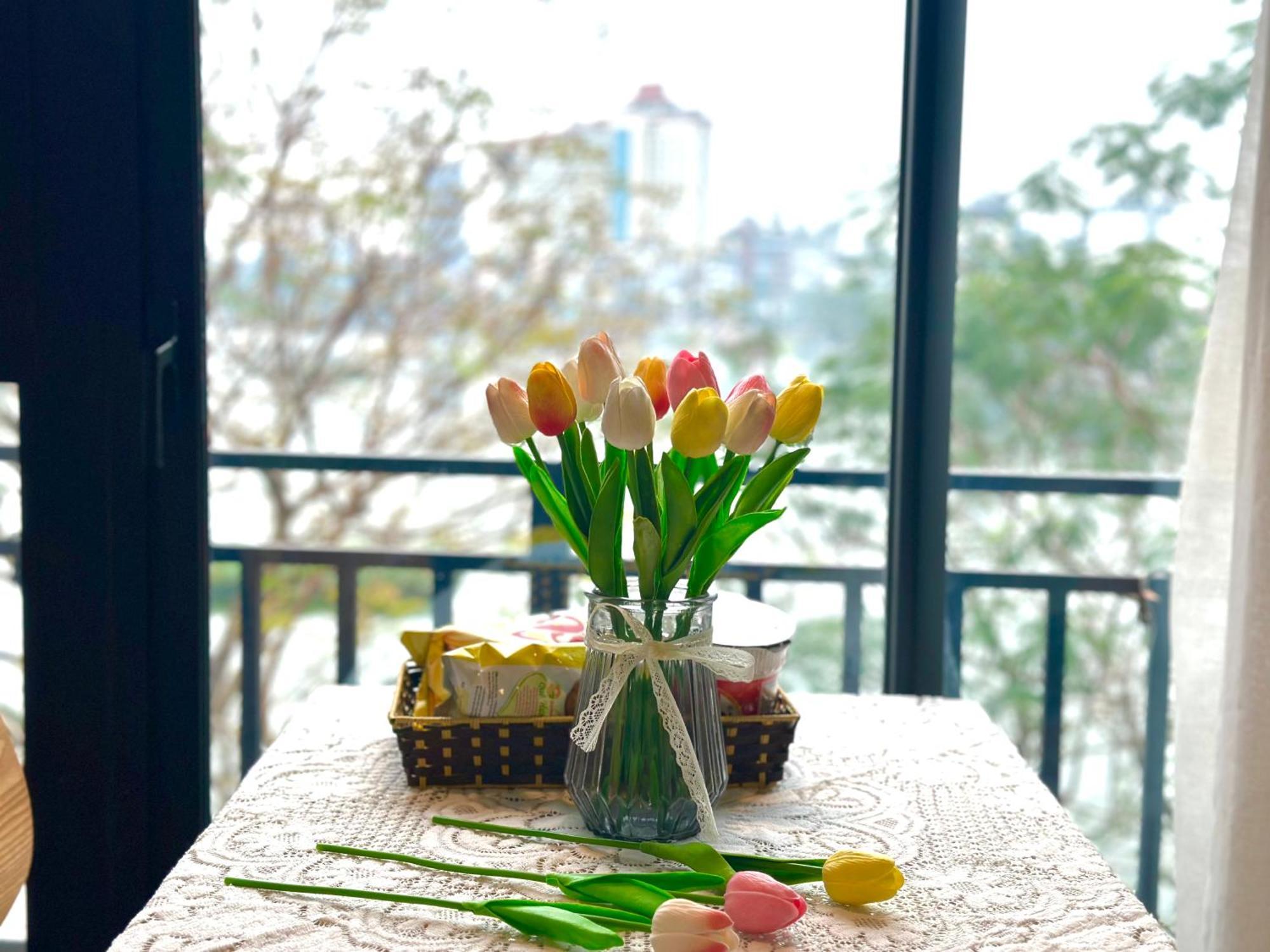 Windy Lakeview Studio Ha Noi Ханой Экстерьер фото