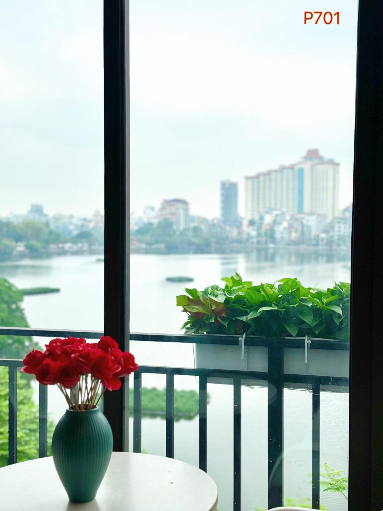 Windy Lakeview Studio Ha Noi Ханой Экстерьер фото